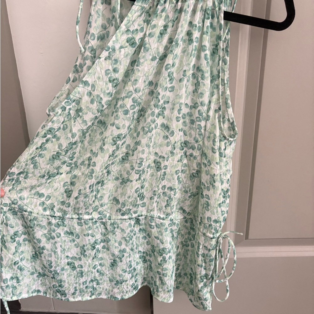 H&M Green Leaf Print Sleeveless Top Size XS